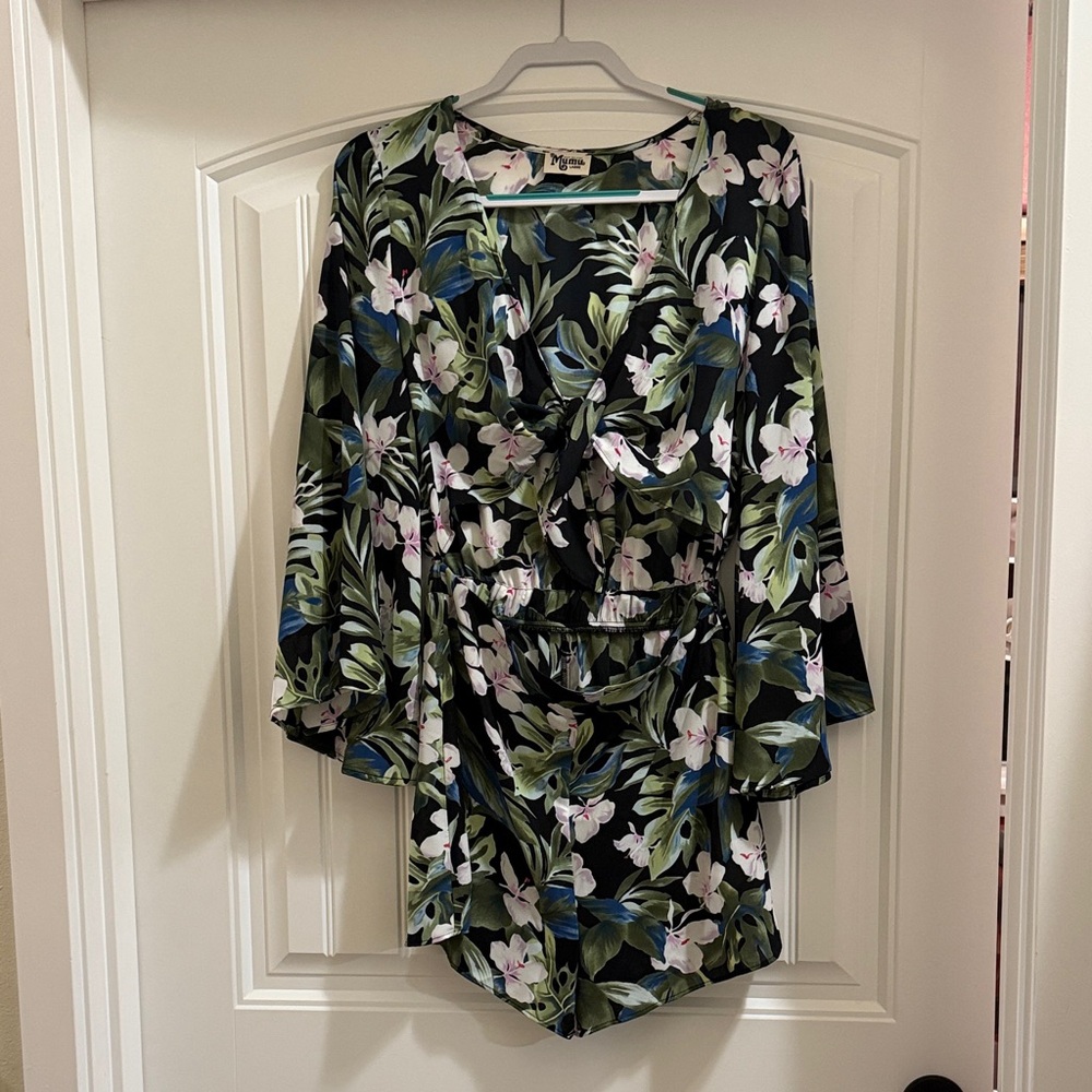 Floral Black and Green ShowMeYourMumu Romper size large